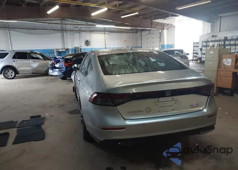 2024 Honda Accord Hybrid Touring from USA, damaged, VIN 1HGCY2F84RA079082